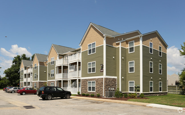 Building Photo - Waterford Pointe Rental