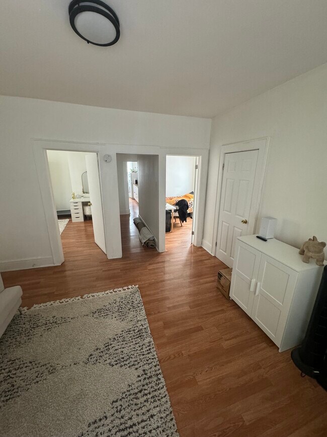 422 Beardsley Ave Apartments Unit 3 Bloomfield, NJ