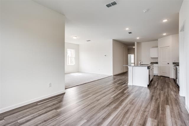704 Bois D'Arc Ln