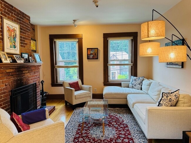 Photo - 151 Longwood Ave Unit 2