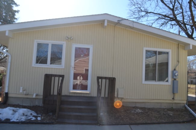 Photo - 930 Sherwood St