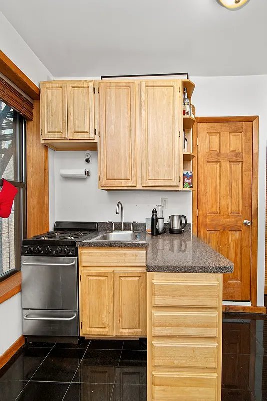 Photo - 86 E 3rd St Unidad 2D