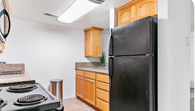 Photo - 5750 S 900 E