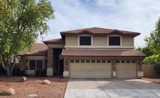 Photo - 3 Bedroom + Office Home in the Vineyards Community Near W Germann Rd and S Dobson Rd!