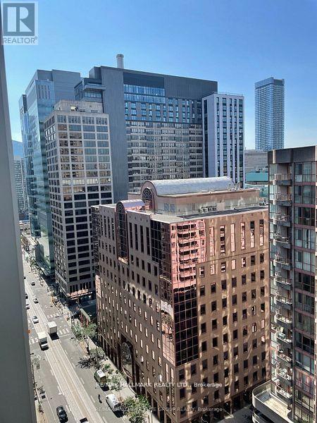 Photo - 761 Bay St. Unité 2012