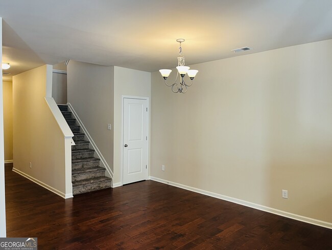 Photo - 261 Stillwood Dr