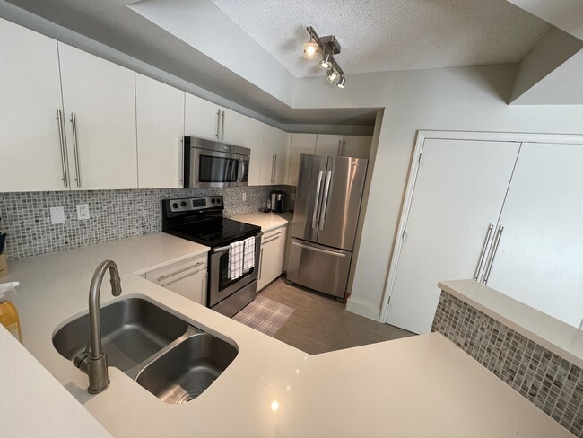 Photo - 780 S Sapodilla Ave Condo Unit 404
