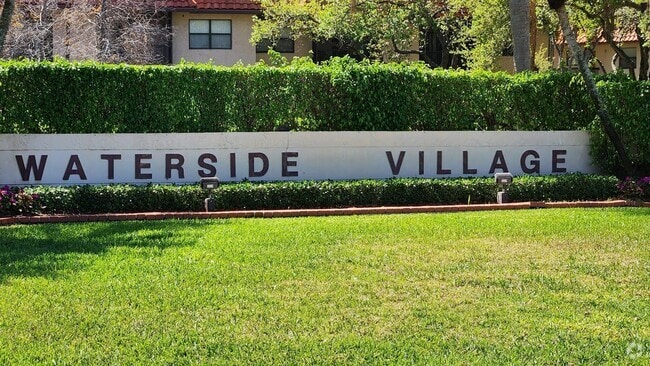 Building Photo - 15702 E Waterside Cir Unit 203 Rental