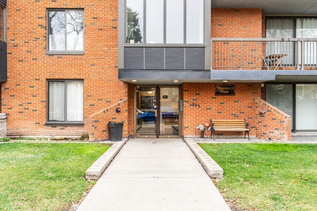 Photo - 345-345 4 Ave NE