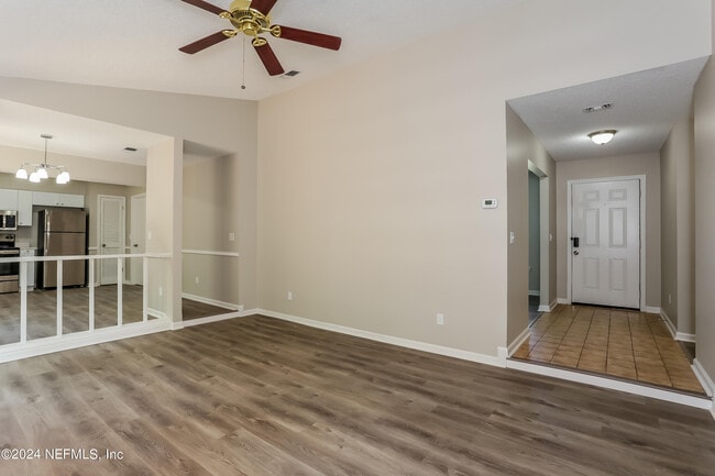 Photo - 4506 Whispering Inlet Dr