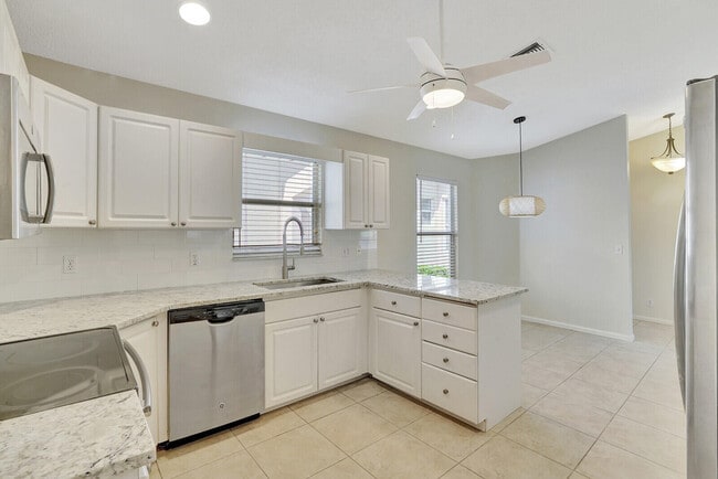 Photo - 1022 Island Manor Dr