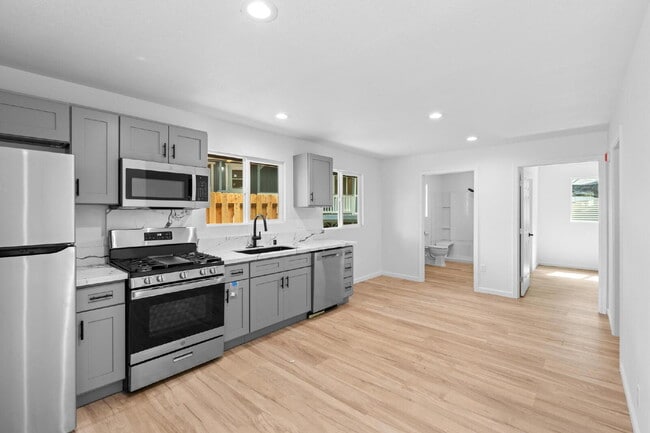 Photo - Available Now! 2bd/1ba for Rent in HPP, Keaau Unidad #A