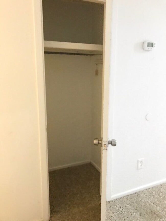 Photo - Spacious 2 bedroom with applicances
