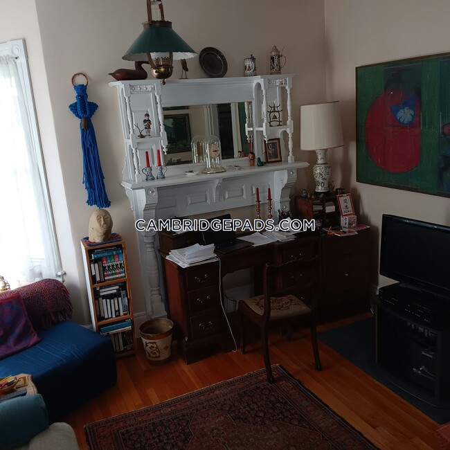 Photo - 15 Leonard Ave Apartment