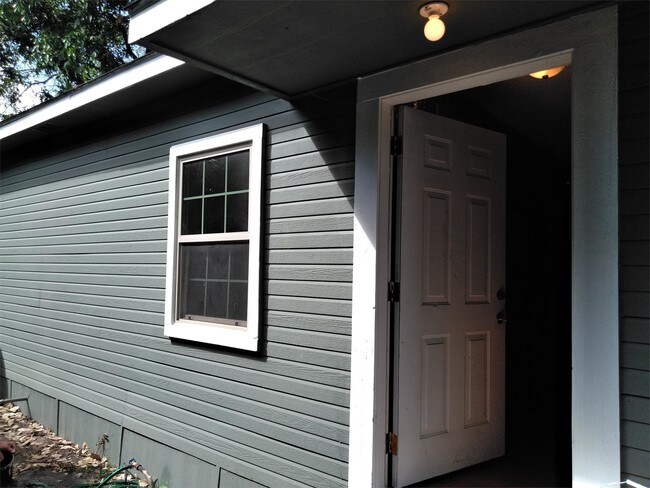 Photo - 702 S Lee St Unit 1