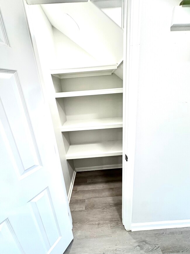 Photo - 1619 Dehart Dr