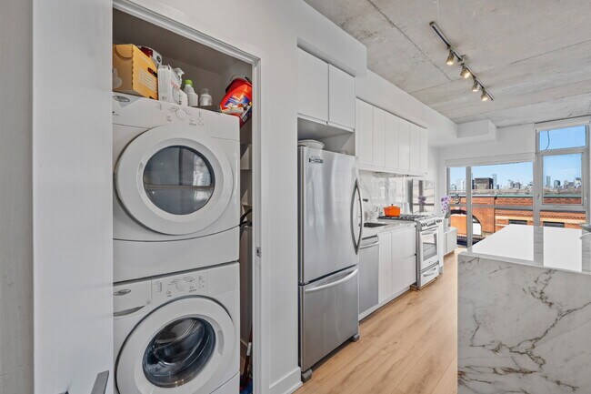 Photo - 2 Gladstone Ave