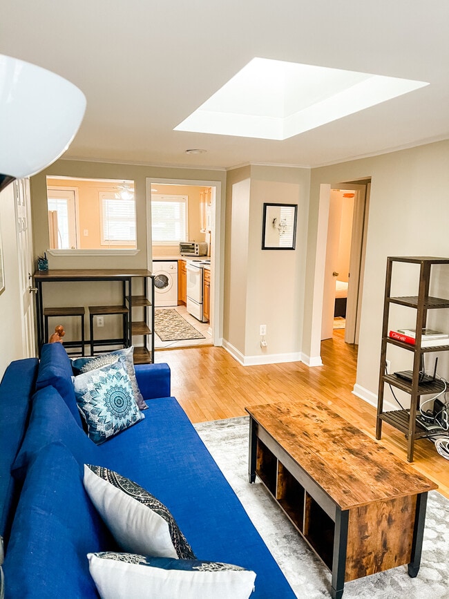 Photo - East Park Ave Furnished Unidad D Rental