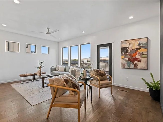 Photo - 1277 E Echelon Rdg Ln Unit 1285