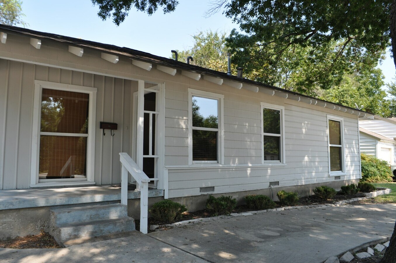 Photo - 1416 Easton Rd