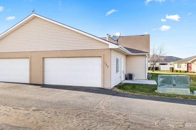 Photo - 199 New Hampshire Way Townhome