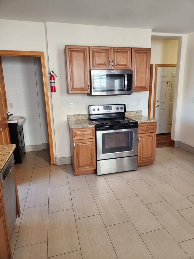 Photo - 149 Hillside St Unit 2