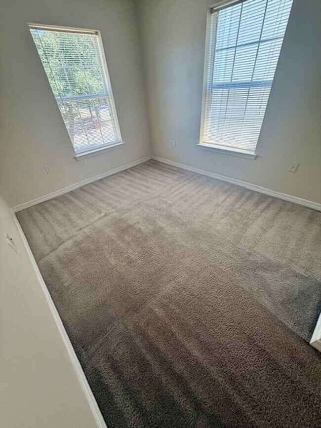 Photo - Crestview Townhouse