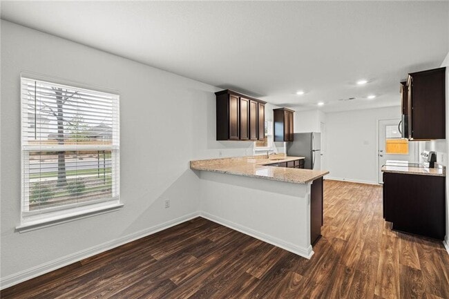 Photo - 101 Fairfax Ln
