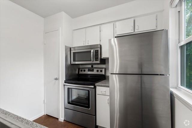 Building Photo - 2119 Oxford Ave Rental