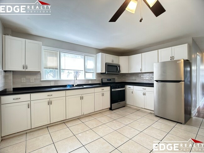 Photo - 61 Clinton St Unit 1