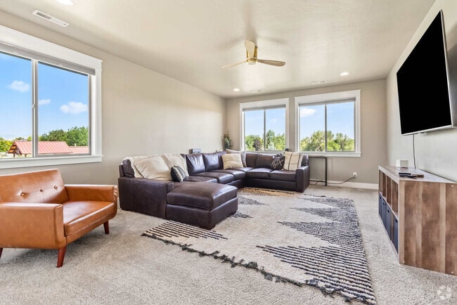 Building Photo - 2933 W Tubac Dr Rental