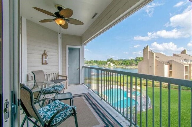 Building Photo - 12800 Melville Dr Unit A307