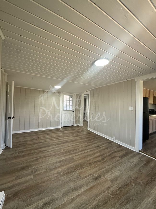 Photo - 1902 Vincent St