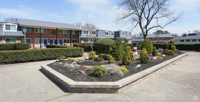 Photo - Cambridge Garden Apartments
