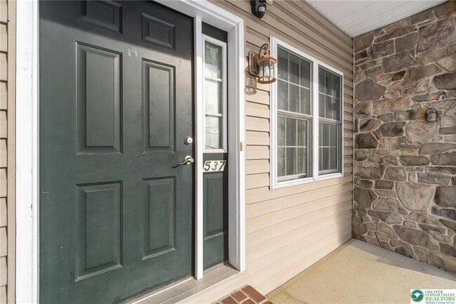 Photo - 537 Kemmerer Ln