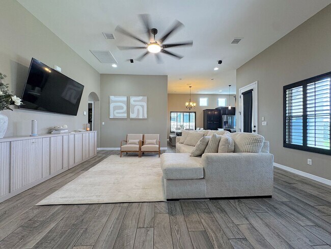 Photo - East El Paso 4bed/2bath Refrig A/C with Gorgeous Backyard!