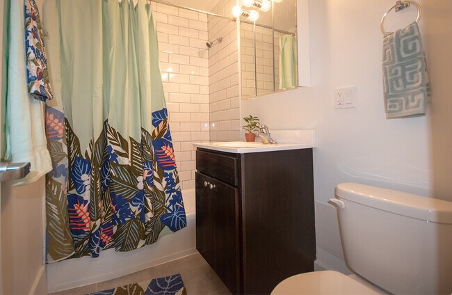 Photo - 6720 N Sheridan