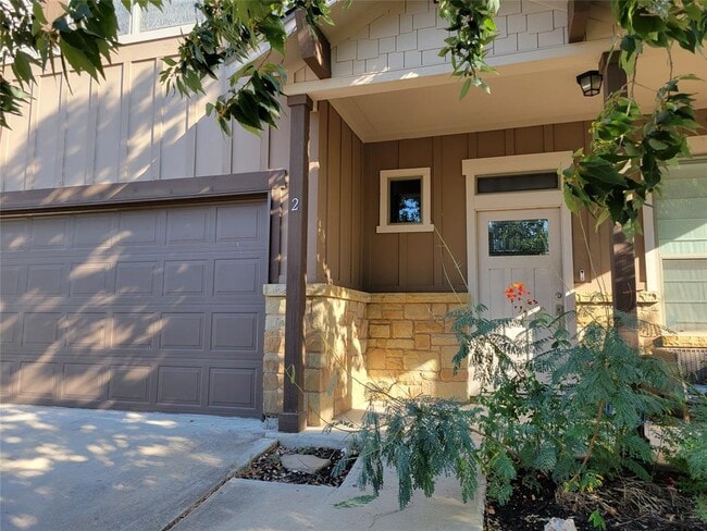 Photo - 430 Old Fitzhugh Rd