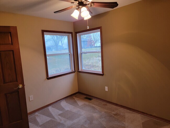 Photo - 8217 Leisure Ln