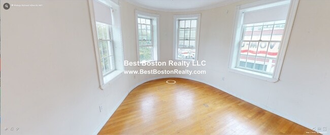 Photo - 4 Bishop Allen Dr Unit 2