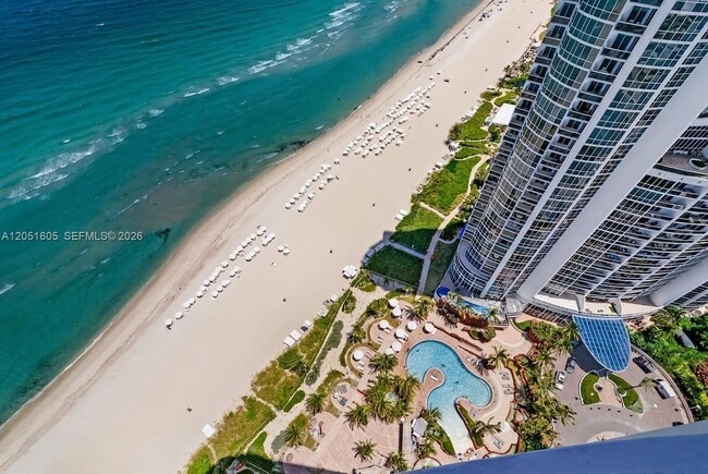 Building Photo - 18201 Collins Ave Unit 4209A