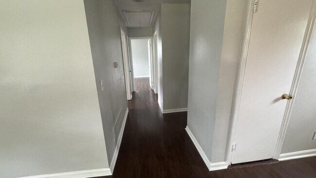 Photo - 457 Hickory Ridge Dr