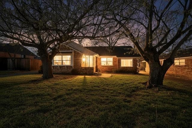 Building Photo - 2120 Healey Dr