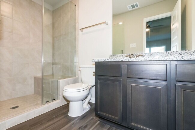 Photo - 5107 Shelby Katherine Dr