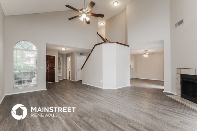 Photo - 526 E Utopia Rd