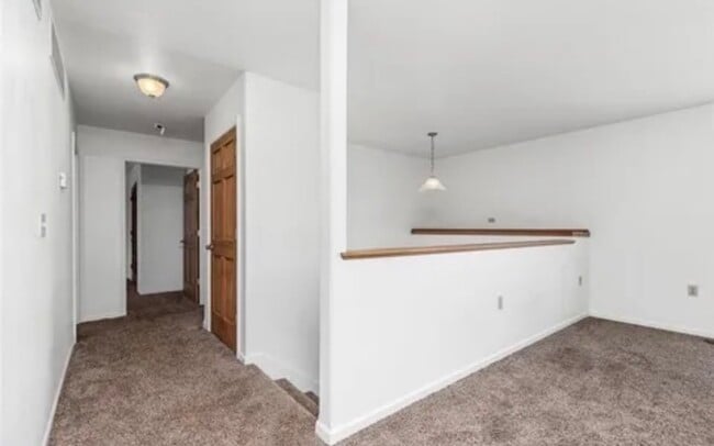 Photo - 621 Twin Valley Dr