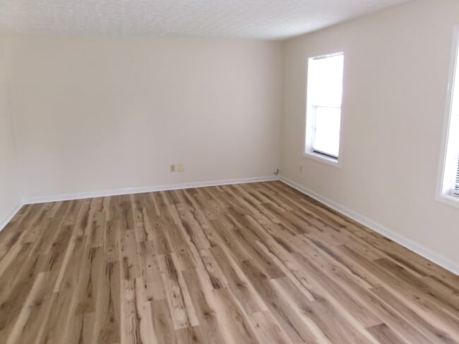 Photo - 3209 Timbermill Ave Unit B