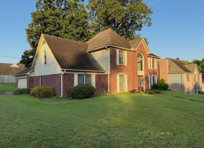 Photo - 8859 Chimneyrock Blvd.
