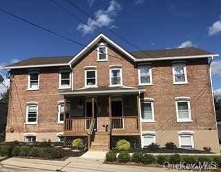 Building Photo - 374 Verplanck Ave