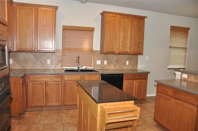 Photo - 507 Las Colinas Dr